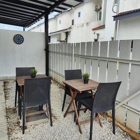 Prima Guest House - Puncak Alam Homestay Mus-Lim Friendly Bandar Puncak Alam Extérieur photo