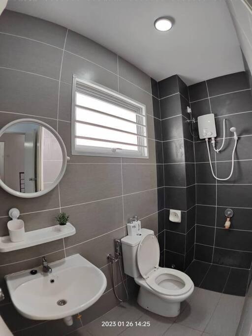 Prima Guest House - Puncak Alam Homestay Mus-Lim Friendly Bandar Puncak Alam Extérieur photo