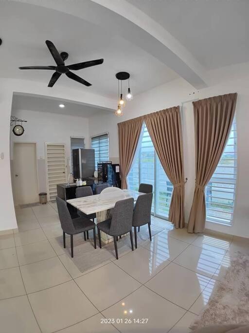 Prima Guest House - Puncak Alam Homestay Mus-Lim Friendly Bandar Puncak Alam Extérieur photo
